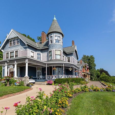 The Hancock House Bed & Breakfast Inn Dubuque Extérieur photo