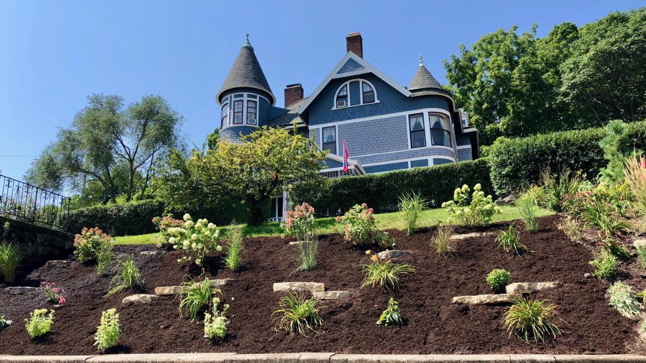 The Hancock House Bed & Breakfast Inn Dubuque Extérieur photo